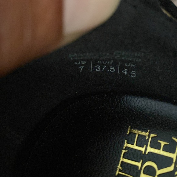 Women’s high heels in black suede with gold trim - Picture 6 of 7